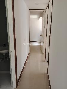 Apartamento de 3 alcobas en venta en Niquia, Bello, 57 m² · foto 2 de 10