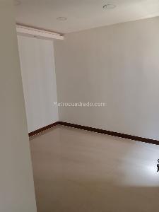 Apartamento de 3 alcobas en venta en Niquia, Bello, 57 m² · foto 3 de 10
