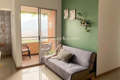 Apartamento de 3 alcobas en venta en La Navarra, Bello, 69 m² · foto 14 de 14