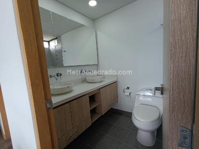 Apartamento de 3 alcobas en venta en Las Palmas, Medellín, 87 m² · foto 3 de 15