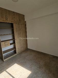 Apartamento de 3 alcobas en venta en La Navarra, Bello, 89 m² · foto 5 de 20