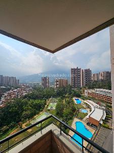 Apartamento de 3 alcobas en venta en La Navarra, Bello, 89 m² · foto 8 de 20