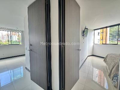 Apartamento en venta en Castropol, Medellín · foto 9 de 17