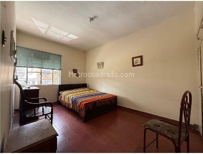Casa de 5 alcobas en venta en San Joaquin, Medellín, 302 m² · foto 7 de 15