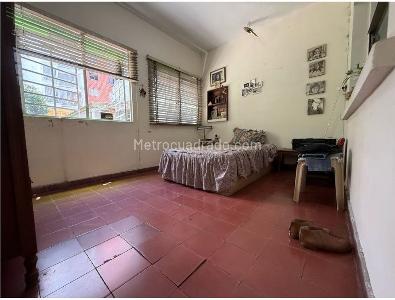 Casa de 5 alcobas en venta en San Joaquin, Medellín, 302 m² · foto 9 de 15