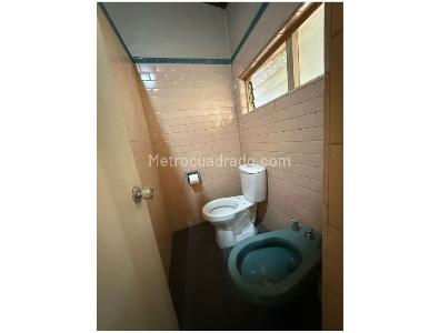 Casa de 5 alcobas en venta en San Joaquin, Medellín, 302 m² · foto 11 de 15