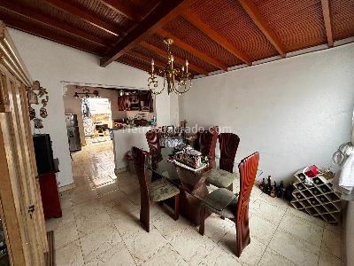 Casa de 4 alcobas en venta en Laureles, Medellín, 174 m² · foto 3 de 13