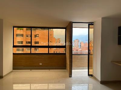 Apartaestudio en venta en Laureles, Medellín, 49 m² · foto 4 de 6