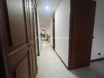 Apartamento en venta en Loma Del Indio, Medellín · foto 4 de 17