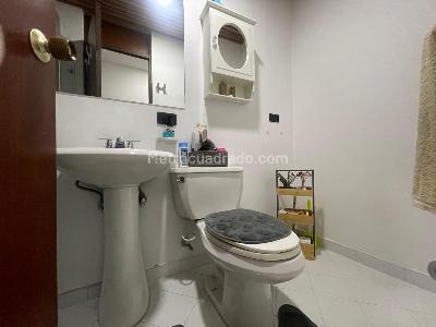 Apartamento en venta en Loma Del Indio, Medellín · foto 6 de 17