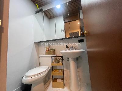 Apartamento en venta en Loma Del Indio, Medellín · foto 10 de 17