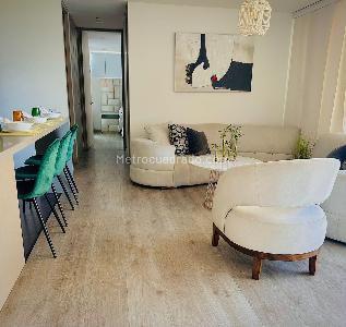 Apartamento de 2 alcobas en venta en El Poblado, Medellín, 79 m² · foto 3 de 12