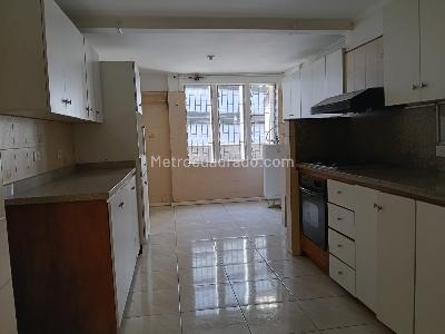 Apartamento de 3 alcobas en venta en Suramericana Medellin, Medellín, 242 m² · foto 8 de 16