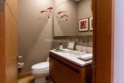 Apartamento de 3 alcobas en venta en Loma Cola Del Zorro, Medellín, 217 m² · foto 3 de 20