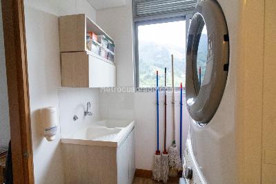Apartamento de 3 alcobas en venta en Loma Cola Del Zorro, Medellín, 217 m² · foto 11 de 20