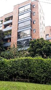 Apartamento de 4 alcobas en venta en El Poblado, Medellín, 315 m² · foto 6 de 7