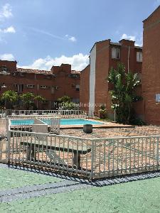 Casa de 5 alcobas en venta en Belen, Medellín, 137 m² · foto 3 de 15