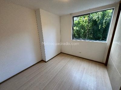 Apartamento en venta en El Esmeraldal, Envigado · foto 5 de 11