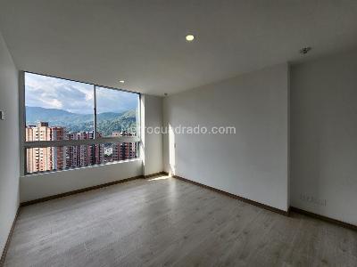 Apartamento en venta en Pilsen, Itagüí · foto 10 de 20