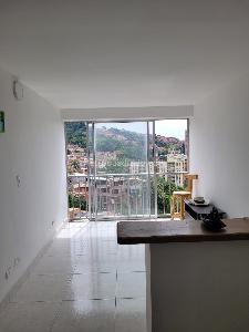 Apartamento de 3 alcobas en venta en Robledo La Pola, Medellín, 47 m² · foto 4 de 15