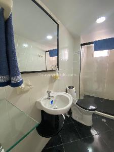 Apartamento de 2 alcobas en venta en El Poblado Provenza, Medellín, 62 m² · foto 3 de 18