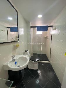 Apartamento de 2 alcobas en venta en El Poblado Provenza, Medellín, 62 m² · foto 4 de 18