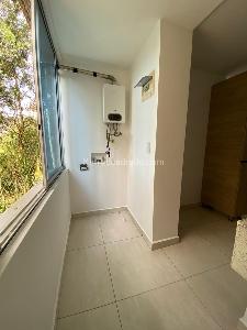 Apartamento de 2 alcobas en venta en Las Lomitas, Sabaneta, 61 m² · foto 2 de 12