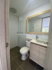 Apartamento de 2 alcobas en venta en Las Lomitas, Sabaneta, 61 m² · foto 4 de 12