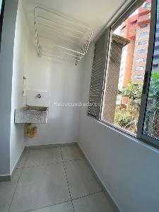 Apartamento de 2 alcobas en venta en Las Lomitas, Sabaneta, 61 m² · foto 9 de 12