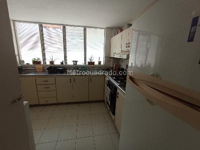 Apartamento en venta en Laureles, Medellín · foto 7 de 20