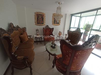 Apartamento en venta en Laureles, Medellín · foto 3 de 20