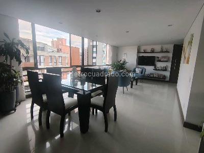 Apartamento de 4 alcobas en venta en Laureles, Medellín, 120 m² · foto 9 de 16