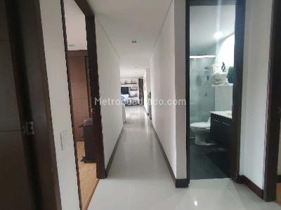 Apartamento de 4 alcobas en venta en Laureles, Medellín, 120 m² · foto 15 de 16