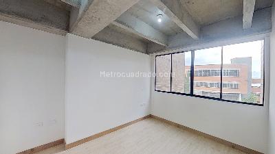 Apartamento de 2 alcobas en venta en El Poblado, Medellín, 61 m² · foto 7 de 9