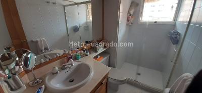Apartamento en venta en Laureles, Medellín · foto 17 de 19