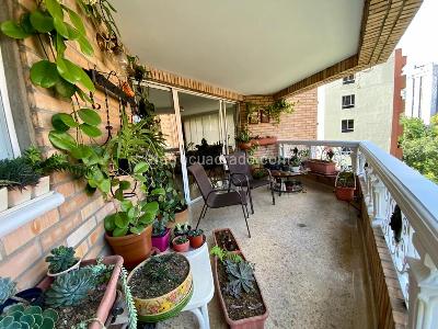 Apartamento en venta en Laureles, Medellín · foto 8 de 19