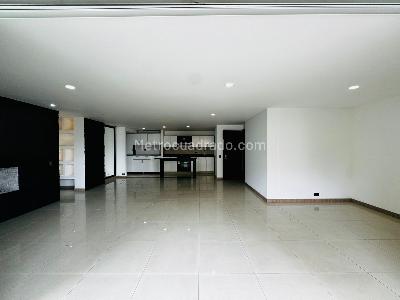 Apartamento en venta en Castropol, Medellín · foto 2 de 14