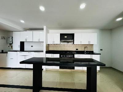 Apartamento en venta en Castropol, Medellín · foto 7 de 14