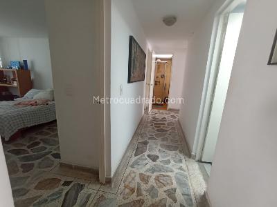 Apartamento en venta en Laureles, Medellín · foto 12 de 19