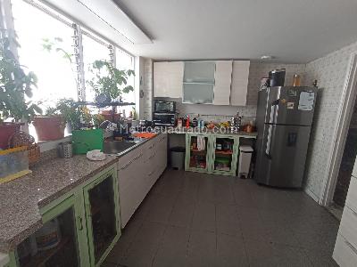 Apartamento en venta en Laureles, Medellín · foto 8 de 19