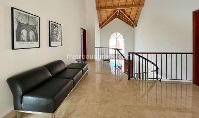 Casa de 5 alcobas en venta en El Poblado, Medellín, 900 m² · foto 14 de 20