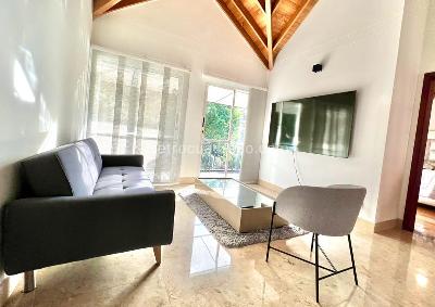 Casa de 5 alcobas en venta en El Poblado, Medellín, 900 m² · foto 8 de 20