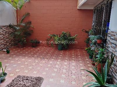 Apartamento en venta en Boston, Medellín · foto 3 de 12