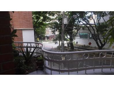 Apartamento de 4 alcobas en venta en Laureles, Medellín, 189 m² · foto 7 de 15
