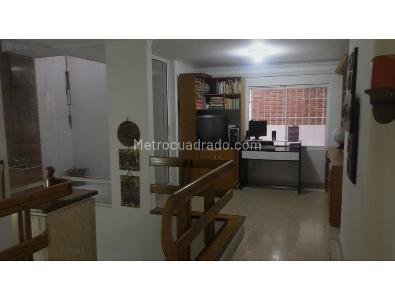 Apartamento de 4 alcobas en venta en Laureles, Medellín, 189 m² · foto 8 de 15