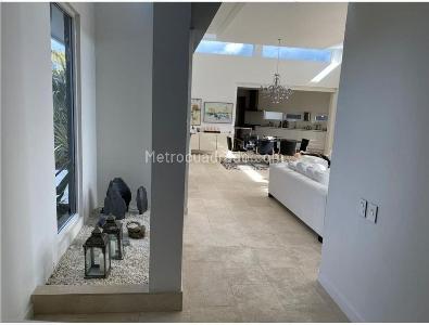 Casa de 3 alcobas en venta en Envigado, Medellín · foto 3 de 14