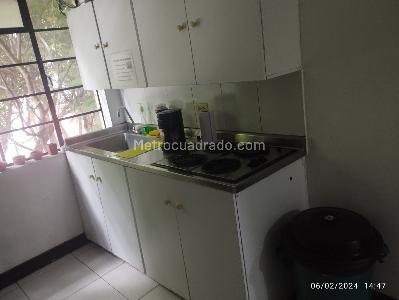 Apartamento de 5 alcobas en venta en Belen Parque, Medellín, 139 m² · foto 2 de 18