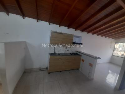 Apartamento de 3 alcobas en venta en Robledo Curazao, Medellín, 50 m² · foto 3 de 15