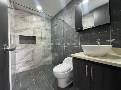 Apartamento de 3 alcobas en venta en Simon Bolivar Medellin, Medellín, 117 m² · foto 16 de 18