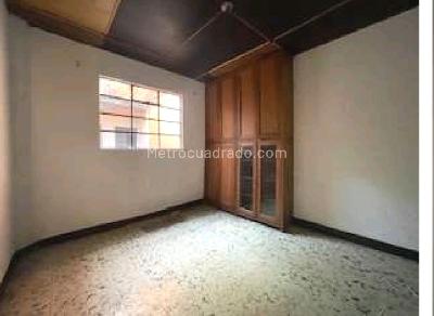Casa de 5 alcobas en venta en Villa Hermosa, Medellín, 197 m² · foto 6 de 8